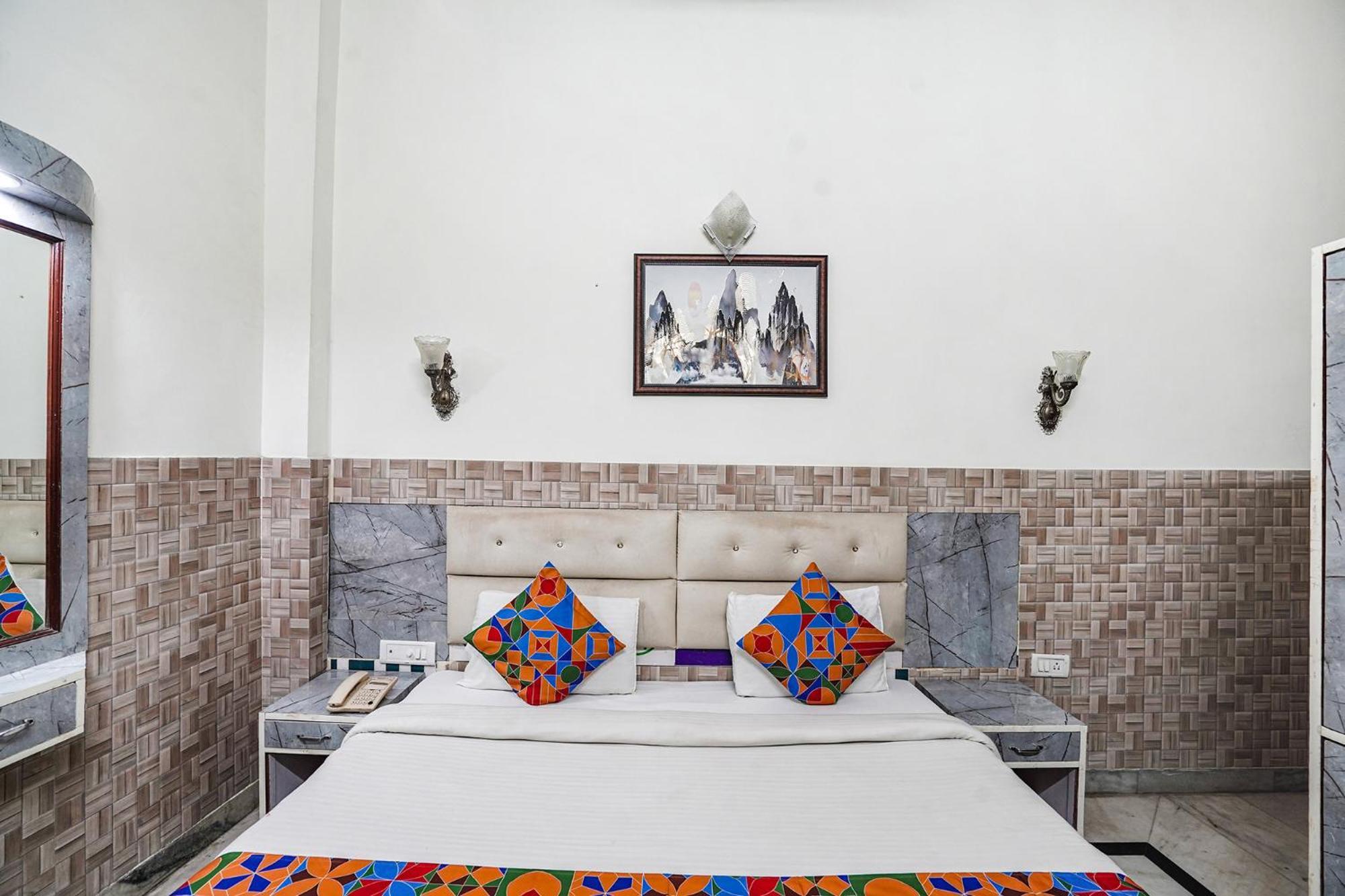 Fabhotel Sarwan آغْرا المظهر الخارجي الصورة