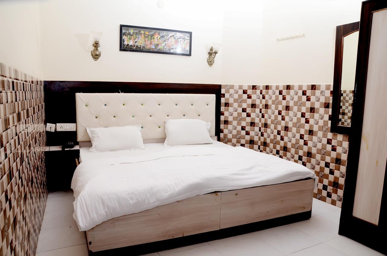 Fabhotel Sarwan آغْرا المظهر الخارجي الصورة