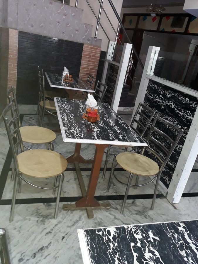 Fabhotel Sarwan آغْرا المظهر الخارجي الصورة