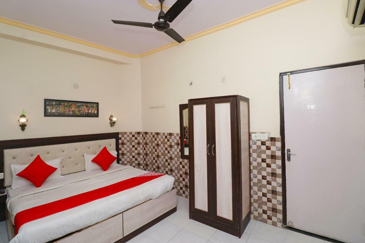 Fabhotel Sarwan آغْرا المظهر الخارجي الصورة